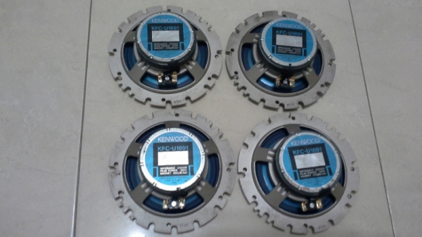 ลำโพง Kenwood ขนาด 6" แกนร่วมสองทาง รุ่น KFC-U1691 ขนาด 120W ลำโพง Kenwood ขนาด 6" แกนร่วมสองทาง รุ่น KFC-U1691 ขนาด 120W
