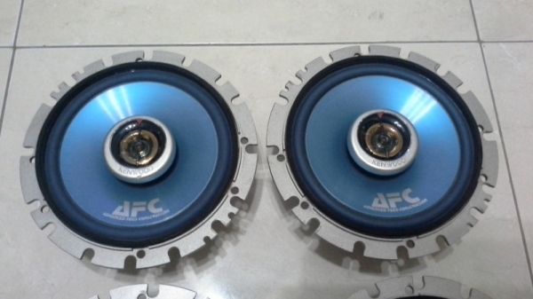 ลำโพง Kenwood ขนาด 6" แกนร่วมสองทาง รุ่น KFC-U1691 ขนาด 120W ลำโพง Kenwood ขนาด 6" แกนร่วมสองทาง รุ่น KFC-U1691 ขนาด 120W