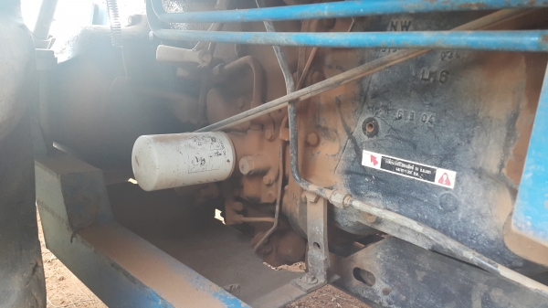 FORD TS90  มีเล่มทะเบียน  คุณสมภพ กาญจนบุรี  มัดจำแล้วคะ