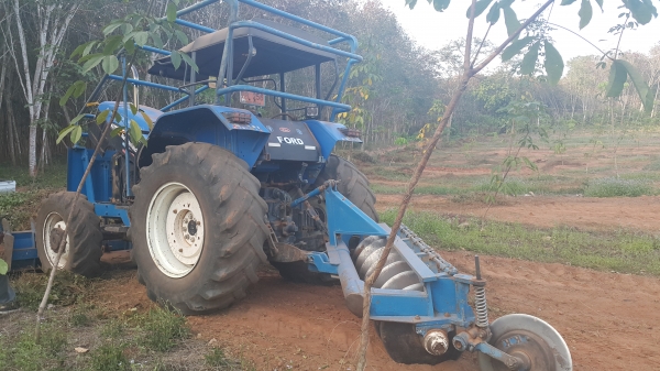 FORD TS90  มีเล่มทะเบียน  คุณสมภพ กาญจนบุรี  มัดจำแล้วคะ