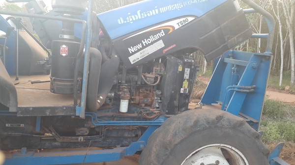 FORD TS90  มีเล่มทะเบียน  คุณสมภพ กาญจนบุรี  มัดจำแล้วคะ