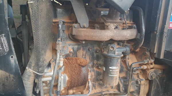 FORD TS90  มีเล่มทะเบียน  คุณสมภพ กาญจนบุรี  มัดจำแล้วคะ