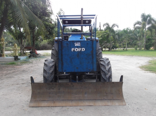 FORD TS90  มีเล่มทะเบียน  คุณสมภพ กาญจนบุรี  มัดจำแล้วคะ