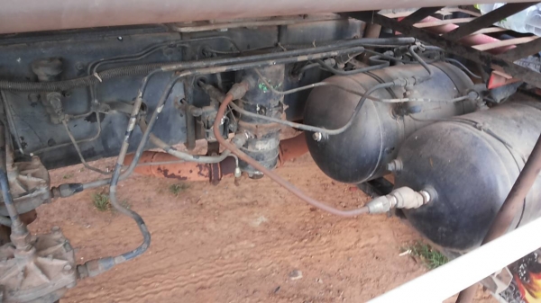 ***ขายแล้วครับขอบคุณ Truck2hand ขายรถบรรทุกน้ำมัน16,000 ล.10ล้อเพลาเดียว HINO FL3HNKA HO7D 195HP เครื่องเดิมเกียร์เดิม เครื่องดีแน่นดี แรงดี มีเยิ้มนิดๆ เกียร์ดีไม่หลุดไม่หอน ช่วงล่างเพลาเดียวเดิม คัสซีสวยเดิม ไม่ปะไม่ดาม มีบวมซับในตรงคอนิดๆ ไม่ผุ หัวเก๋ง ***ขายแล้วครับขอบคุณ Truck2hand ขายรถบรรทุกน้ำมัน16,000 ล.10ล้อเพลาเดียว HINO FL3HNKA HO7D 195HP เครื่องเดิมเกียร์เดิม เครื่องดีแน่นดี แรงดี มีเยิ้มนิดๆ เกียร์ดีไม่หลุดไม่หอน ช่วงล่างเพลาเดียวเดิม คัสซีสวยเดิม ไม่ปะไม่ดาม มีบวมซับในตรงคอนิดๆ ไม่ผุ หัวเก๋ง