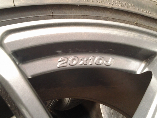 แม็ก20 ใหม่ๆพร้อมยางปี13 แม็ก20 ใหม่ๆพร้อมยางปี13