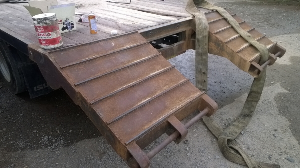 ขายหางปลาท้ายลาดของ6ล้อ..ยกลงจากISUZU 130แรง ปี*49..สภาพสวย ขายหางปลาท้ายลาดของ6ล้อ..ยกลงจากISUZU 130แรง ปี*49..สภาพสวย