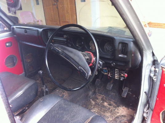 ขายDATSUN ช้างเหยียบ ลดราคาเหลือ33000เครื่องดีเซล สภาพพร้อมใช้ ราคาถูกๆๆ