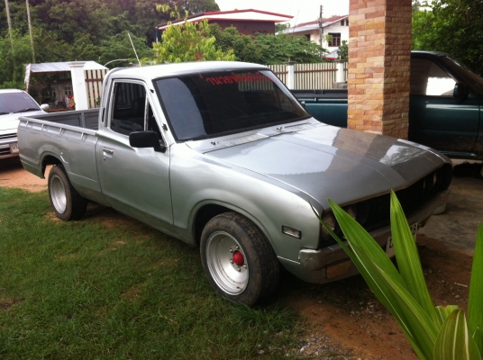 ขายDATSUN ช้างเหยียบ ลดราคาเหลือ33000เครื่องดีเซล สภาพพร้อมใช้ ราคาถูกๆๆ