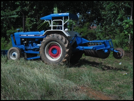 รถไถฟอร์ด 6,6xx T1 สภาพสวยๆ