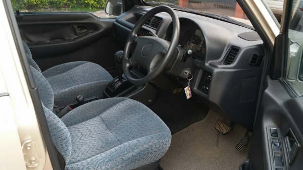 ขายด่วน SUZUKI VITARA สภาพดีเยี่มม ขายด่วน SUZUKI VITARA สภาพดีเยี่มม