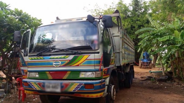 ขายรถบรรทุกสิบล้อดัมพ์ HINO 3H เครื่องเดิม 195 แรง เกียร์เดิม ปี 34 กระบะดัมพ์มิเนียม ยาง 80\% ทะเบียนพร้อม