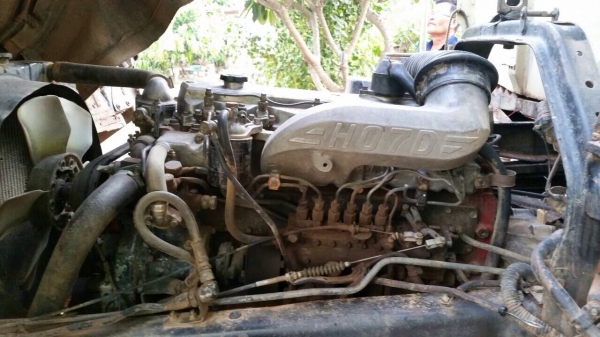 ขายรถบรรทุกสิบล้อดัมพ์ HINO 3H เครื่องเดิม 195 แรง เกียร์เดิม ปี 34 กระบะดัมพ์มิเนียม ยาง 80\% ทะเบียนพร้อม