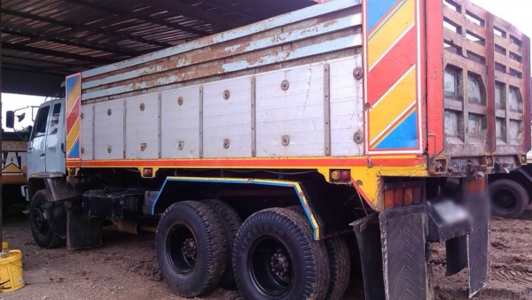 ขายรถบรรทุกสิบล้อดัมพ์ ISUZU FZX210 เครื่องเดิม 210 แรง เกียร์ฟูลเลอร์ กระบะดัมพ์มิเนียม ทะเบียนพร้อม