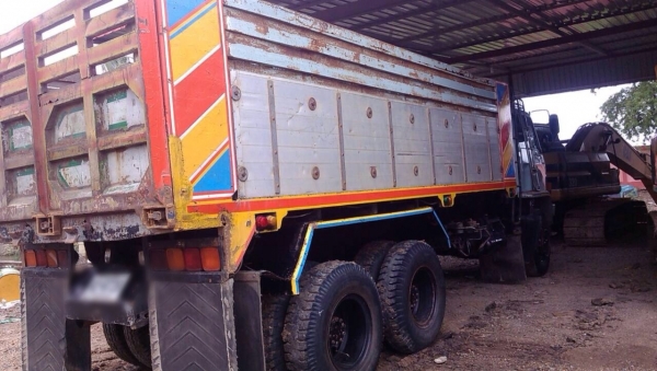 ขายรถบรรทุกสิบล้อดัมพ์ ISUZU FZX210 เครื่องเดิม 210 แรง เกียร์ฟูลเลอร์ กระบะดัมพ์มิเนียม ทะเบียนพร้อม