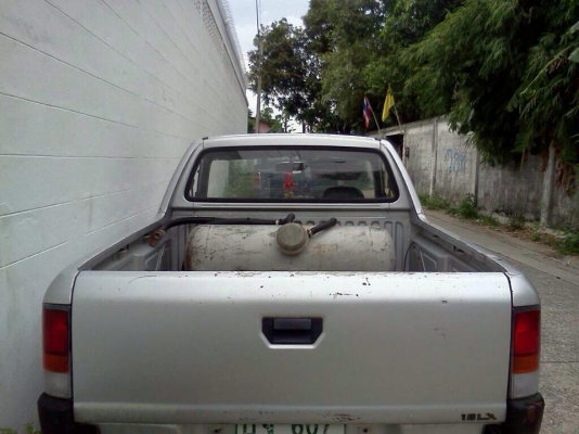 ขายนิสันnv มีทะเบียนโอน ราคา48000 รับแลกรถรถเวป้าด้วยขอแบบมีทะเบียนคับ