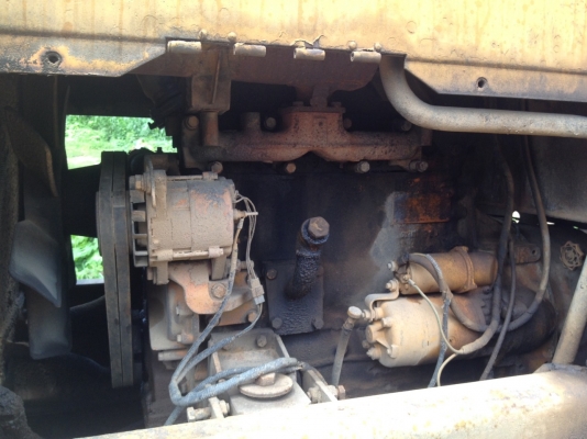 ขายรถตักล้อยาง 510 กรองเดียว..เครื่องดี ปั้มดี..บู๊ชสลักมีหลวมบ้าง ขายรถตักล้อยาง 510 กรองเดียว..เครื่องดี ปั้มดี..บู๊ชสลักมีหลวมบ้าง