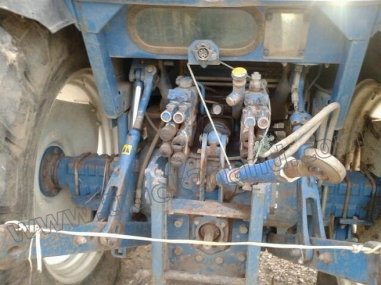 รถไถฟอร์ด 7810