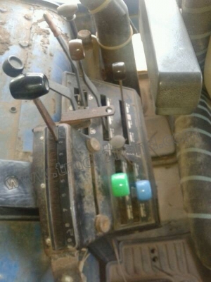 รถไถฟอร์ด 7810