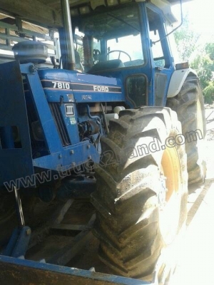 รถไถฟอร์ด 7810