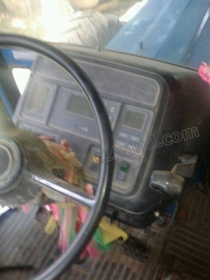 รถไถฟอร์ด 7810