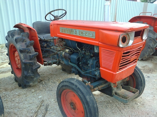 ขาย KUBOTA L240 ราคาถูกๆ 38,000