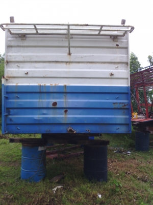 กระบะเหล็ก รถ 6 ล้อ