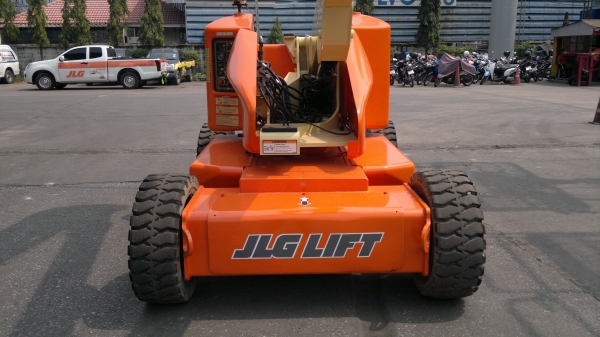 ขายรถกระเช้าJLG(แบรนด์อเมริกา)รถกระเช้ามือสองปรับสภาพมีรับประกัน ราคาเพียง 900,000 บาท เท่านั้น