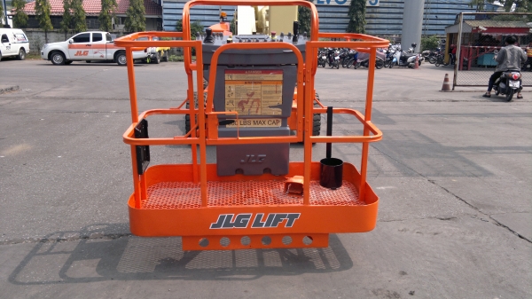 ขายรถกระเช้าJLG(แบรนด์อเมริกา)รถกระเช้ามือสองปรับสภาพมีรับประกัน ราคาเพียง 900,000 บาท เท่านั้น