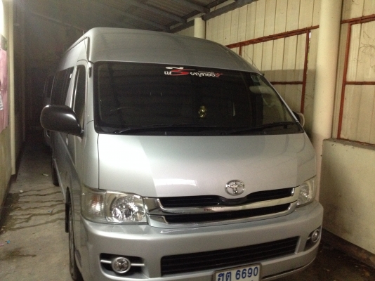 ขายรถตู้ Commuter D4D หลังคาสูง ปี 2009 ด่วน 710,000 บาท!!!