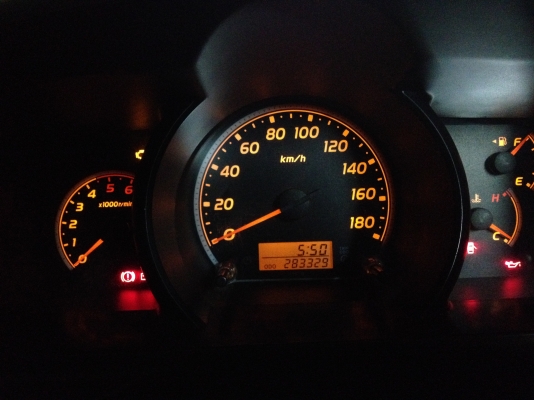 ขายรถตู้ Commuter D4D หลังคาสูง ปี 2009 ด่วน 710,000 บาท!!!