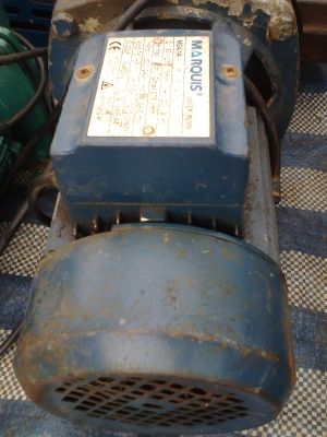 ปั้มน้ำ นิ้วครึ่ง