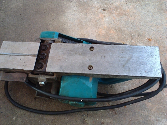 กบ 3  นิ้วมากีตา