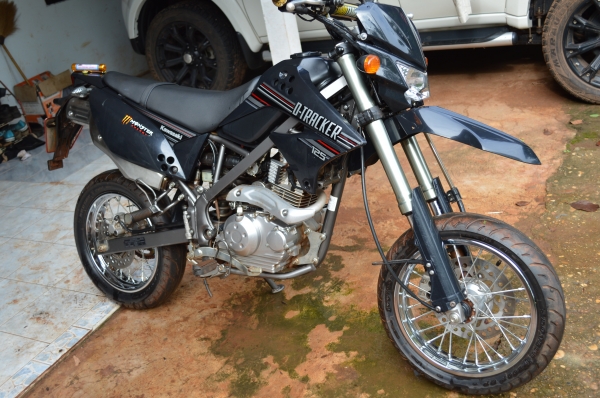 ขาย d-tracker 125 รถไม่ได้ใช้ ขาย 62,000 บาท มีของแถม ขาย d-tracker 125 รถไม่ได้ใช้ ขาย 62,000 บาท มีของแถม