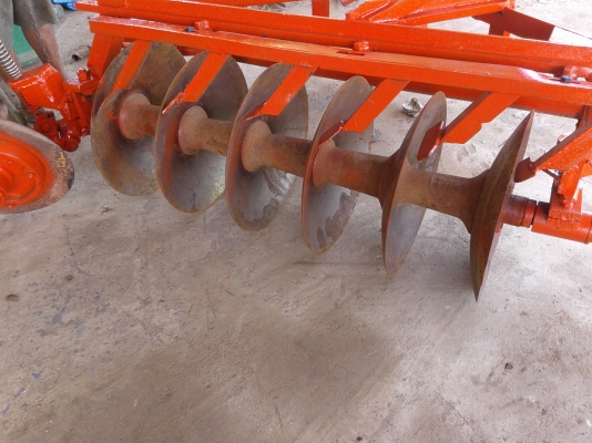 ขายผาน6ใบใหญ่24นิ้ว ไถเข้าดี สภาพพร้อมใช้งานคับ