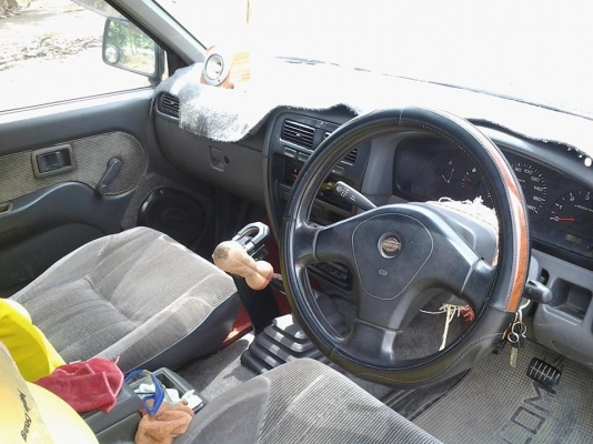 ขายNISSAN BIG M ฝาแดงปี96สภาพพร้อมใช้งาน