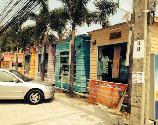 ขายบ้านน็อกดาว  2 หลัง100000