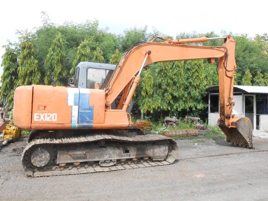 ขาย แบ็คโฮ Hitachi EX120 พร้อม Piping