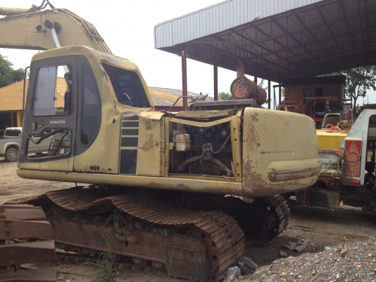 ขาย KOMATSU PC200-6 2คัน ตามสภาพ ใช้งงานได้ 1คัน