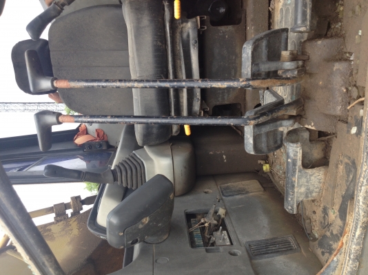ขาย KOMATSU PC200-6 2คัน ตามสภาพ ใช้งงานได้ 1คัน