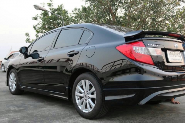 ขายดาวน์ Civic 2012 ราคา 350,000 ขายดาวน์ Civic 2012 ราคา 350,000