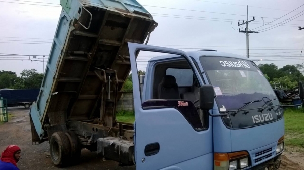 ขายISUZU NKR130แรง เครื่องดี แคชซีสวย กระบะดั้มสวย สภาพพร้อมใช้งาน เอกสารพร้อมโอน ขายISUZU NKR130แรง เครื่องดี แคชซีสวย กระบะดั้มสวย สภาพพร้อมใช้งาน เอกสารพร้อมโอน