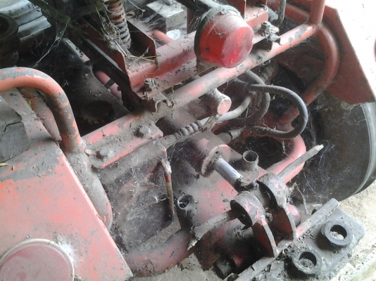 ขายตามสภาพโครงรถไถมีไฮโรลิกดันหน้าสภาพใช้ใด้ไม่ได้ให้เครื่องลดเหลือ16500บาท ขายตามสภาพโครงรถไถมีไฮโรลิกดันหน้าสภาพใช้ใด้ไม่ได้ให้เครื่องลดเหลือ16500บาท