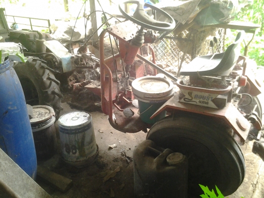 ขายตามสภาพโครงรถไถมีไฮโรลิกดันหน้าสภาพใช้ใด้ไม่ได้ให้เครื่องลดเหลือ16500บาท