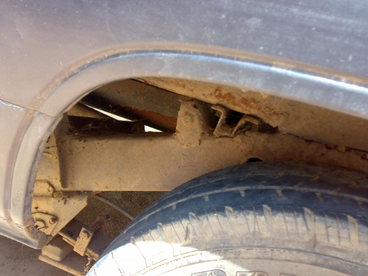 โตโยต้า ฮีโร่ 2400cc ตามสภาพครับ โตโยต้า ฮีโร่ 2400cc ตามสภาพครับ