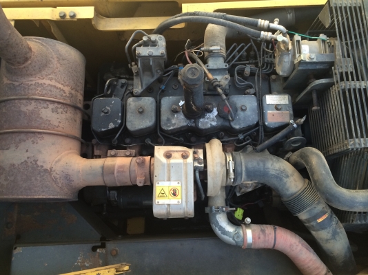 แสงฟ้าเต้นรถ///ขายแบคโฮ KOMATSU PC200-7 พร้อมเล่มทะเบียน ราคาต่อรองได้ครับ