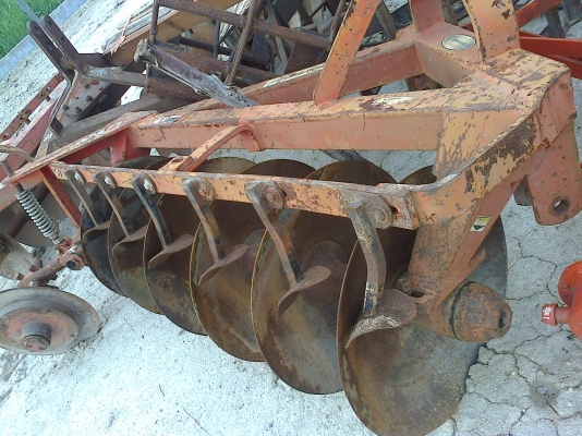 ขายผานไถ  6x26 ตราช้าง สนใจสอบถามได้