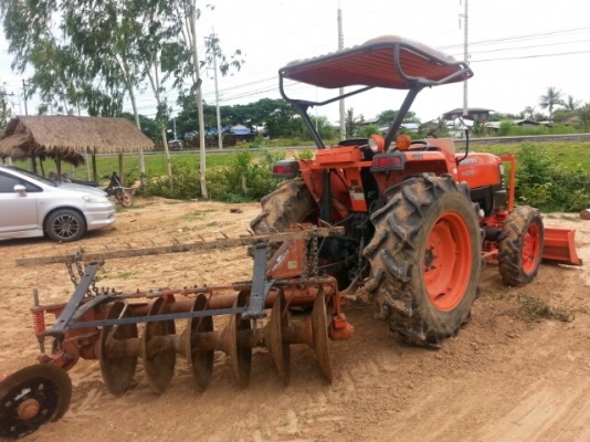 ขายKUBOTA L4508 สภาพสวยพร้อมใช้ อุปกรณ์ดันหน้า ผานหลัง เครื่องดีพร้อมใช้งาน เอกสารพร้อมโอน ขายKUBOTA L4508 สภาพสวยพร้อมใช้ อุปกรณ์ดันหน้า ผานหลัง เครื่องดีพร้อมใช้งาน เอกสารพร้อมโอน