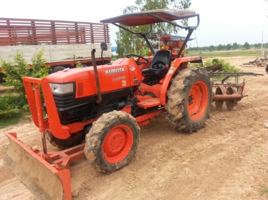 ขายKUBOTA L4508 สภาพสวยพร้อมใช้ อุปกรณ์ดันหน้า ผานหลัง เครื่องดีพร้อมใช้งาน เอกสารพร้อมโอน ขายKUBOTA L4508 สภาพสวยพร้อมใช้ อุปกรณ์ดันหน้า ผานหลัง เครื่องดีพร้อมใช้งาน เอกสารพร้อมโอน