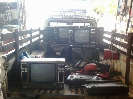 ขาย TV ขาวดำ เผื่อใครสนใจครับ ใช่ได้บ้างไม่ได้บ้าง ราคา350