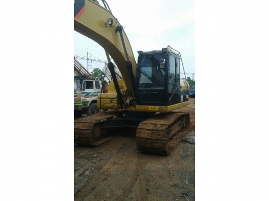 ขายCAT 320D ใช้งานน้อย เครื่องดี เอวแน่น สวยพร้อมใช้ เอกสารพร้อมโอน